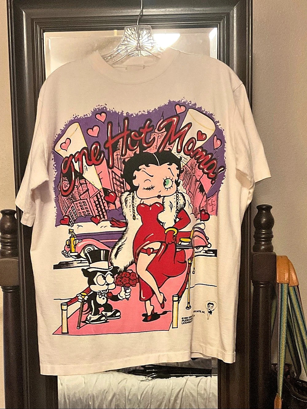 Betty Boop 1994 Betty Boop One Hot Mama Vintage T-Shirt Graphic Short Sleeve Tee